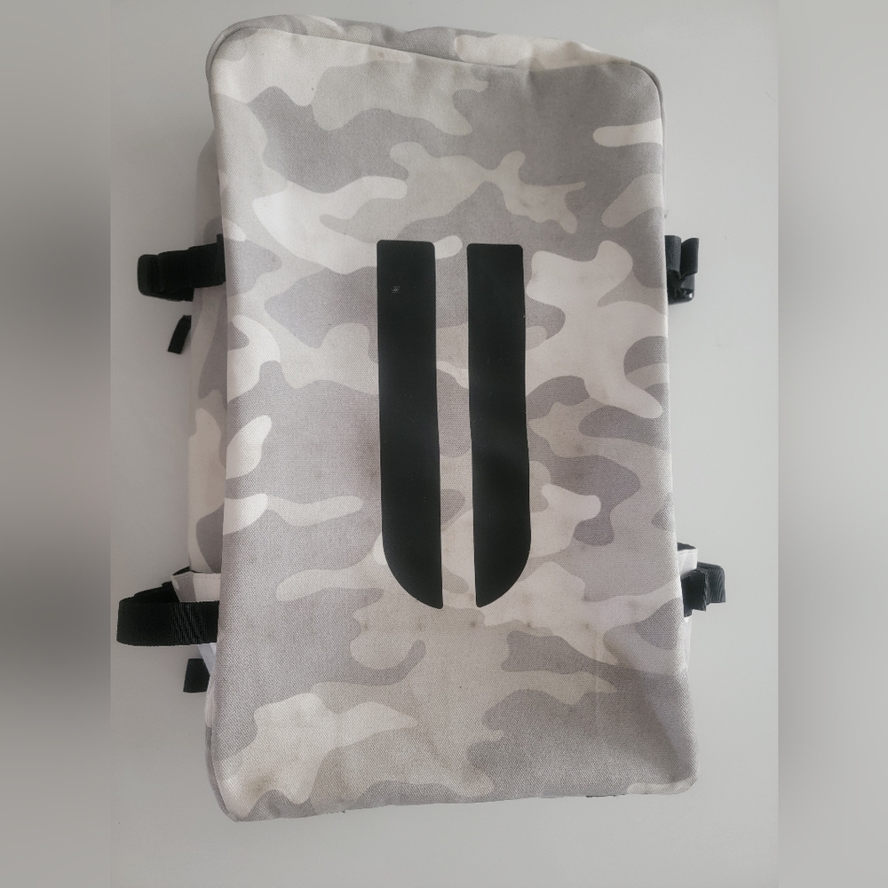 Nobull Waxed Canvas Duffleback backpack - White camo